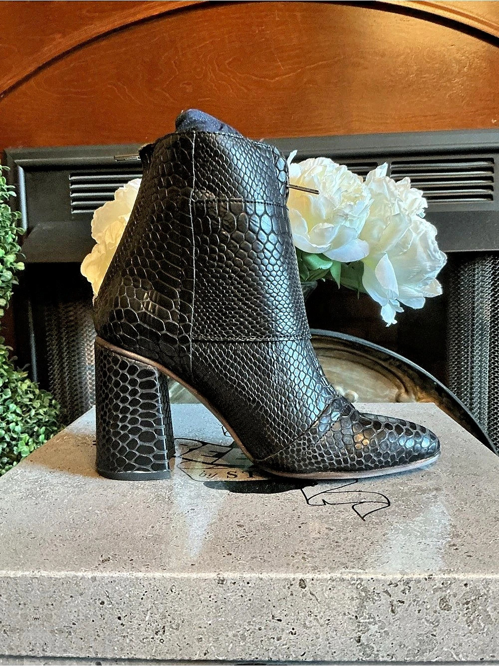 Authentic Firebird Joey Black Snake Heeled Boots US 8 **New**